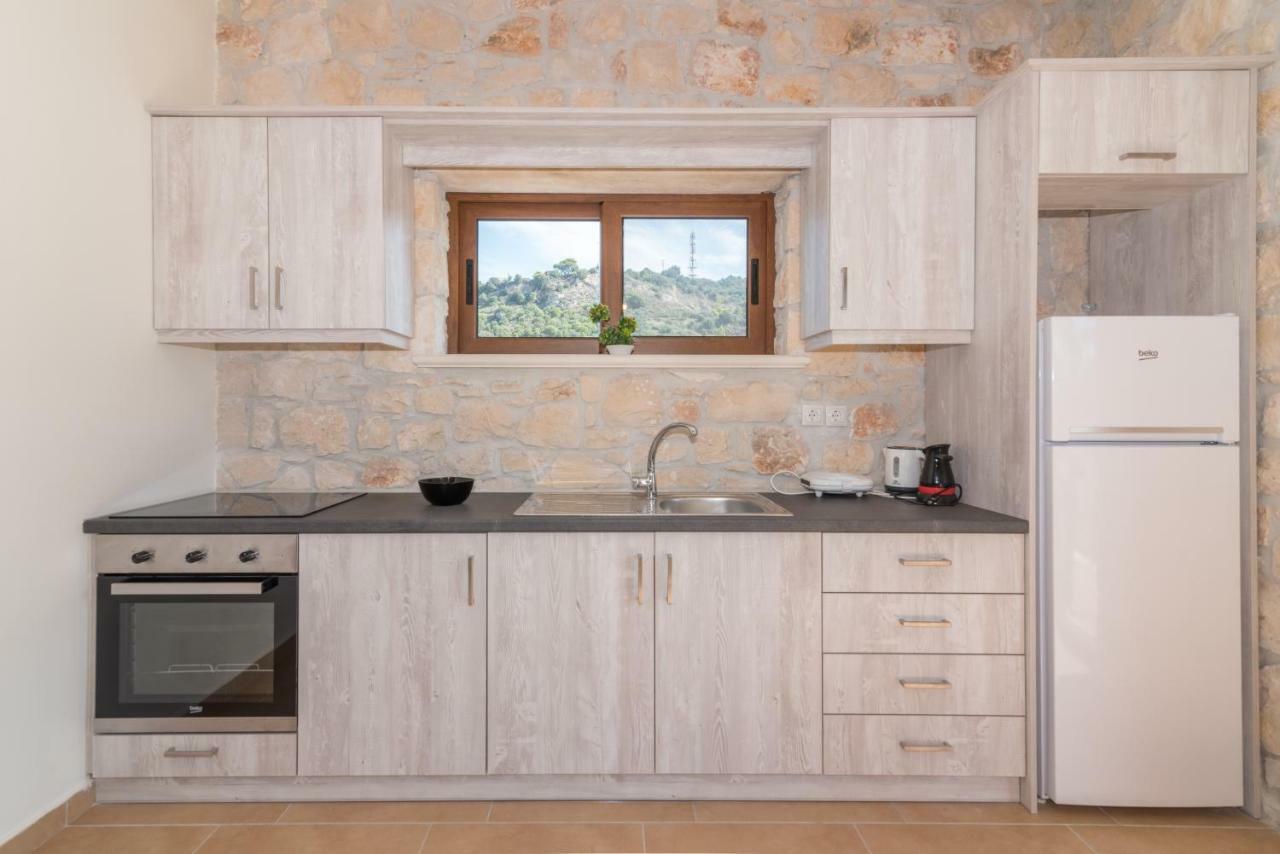 Green Stone Villas Apartments Kalamákion エクステリア 写真