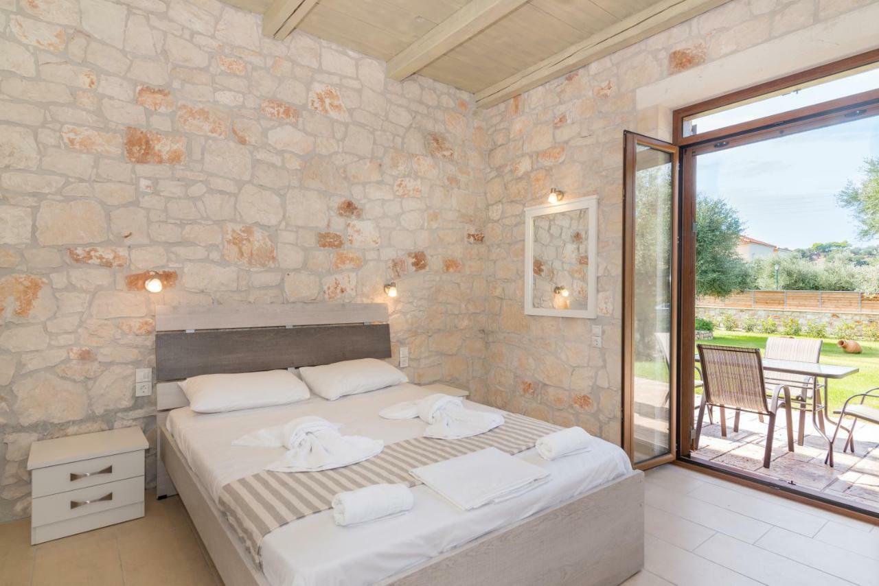 Green Stone Villas Apartments Kalamákion エクステリア 写真