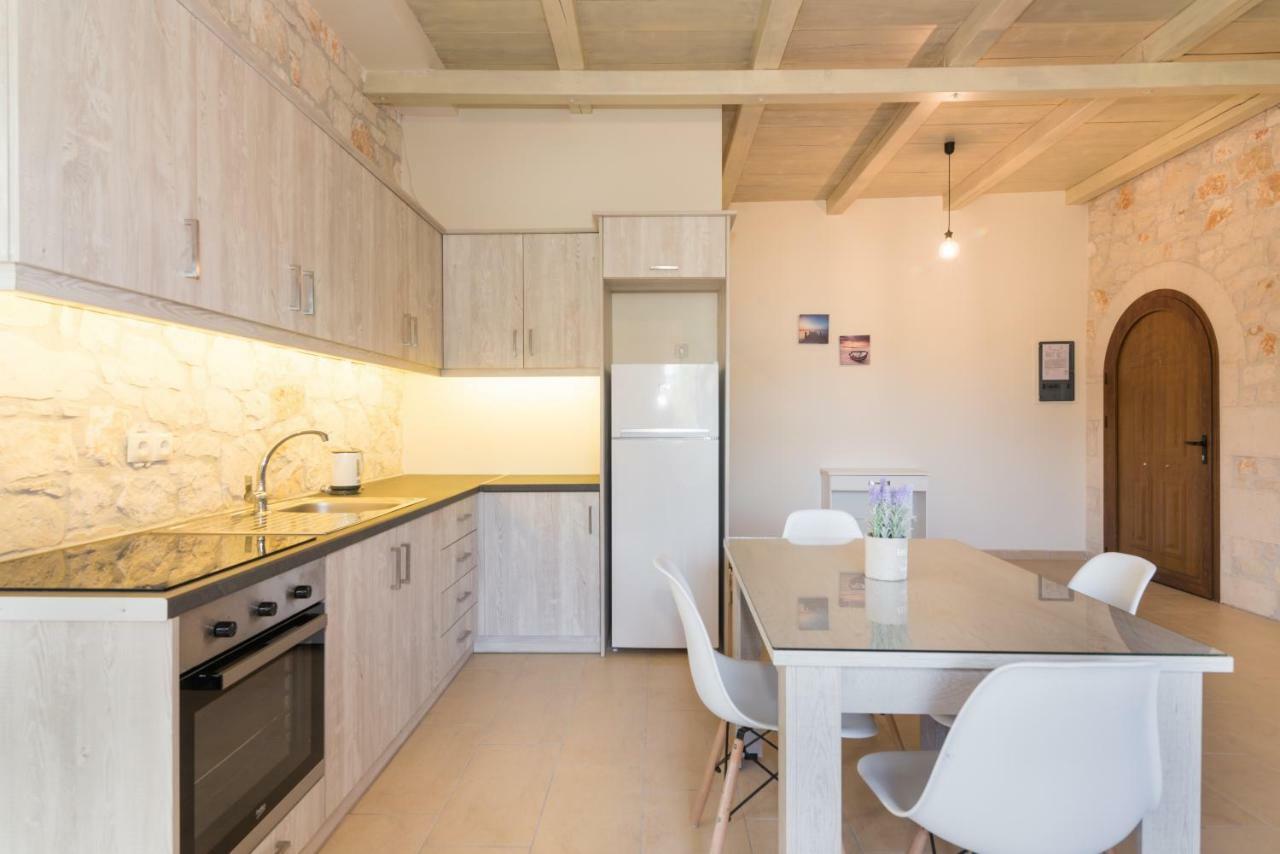 Green Stone Villas Apartments Kalamákion エクステリア 写真